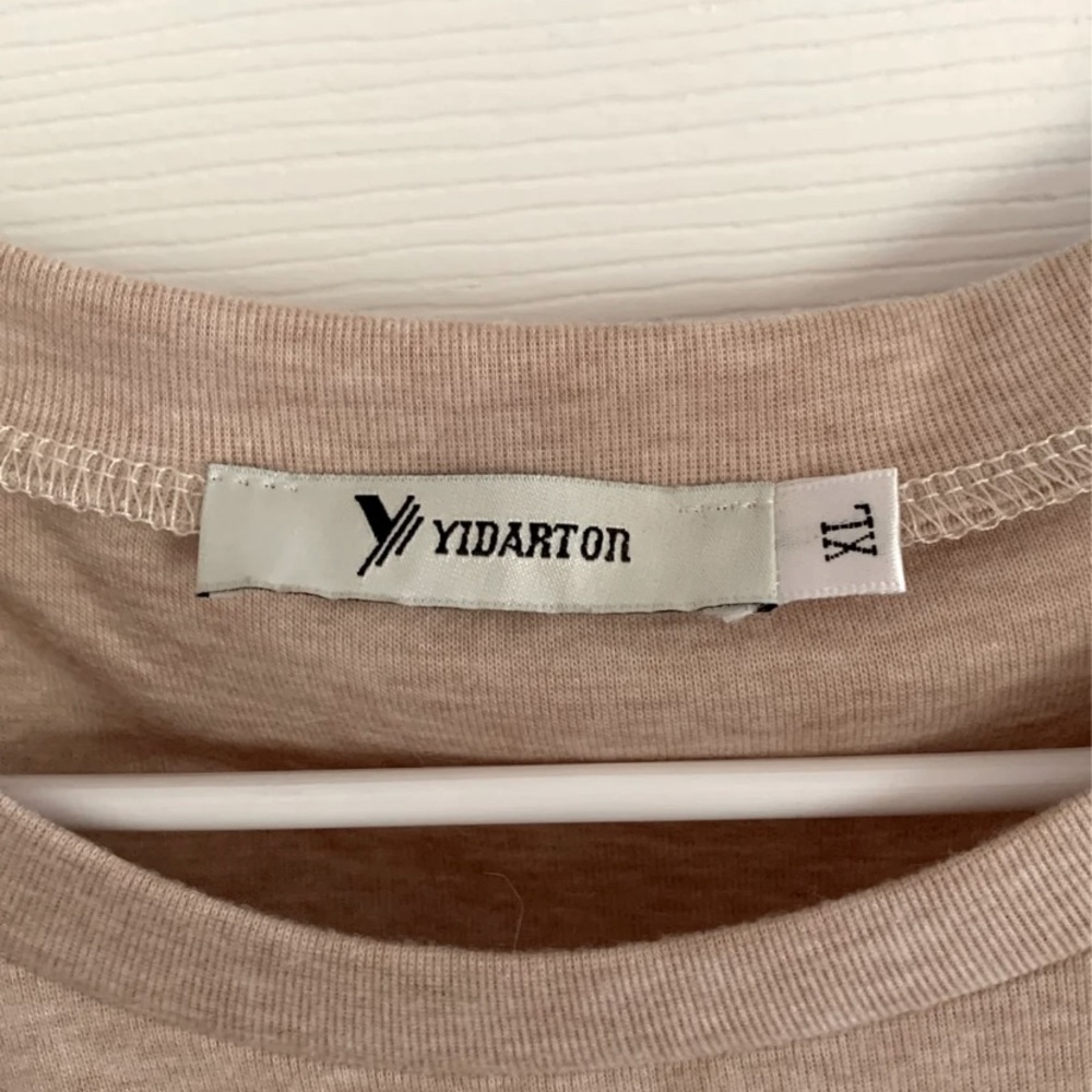 Sweater - Picture 6 of 7